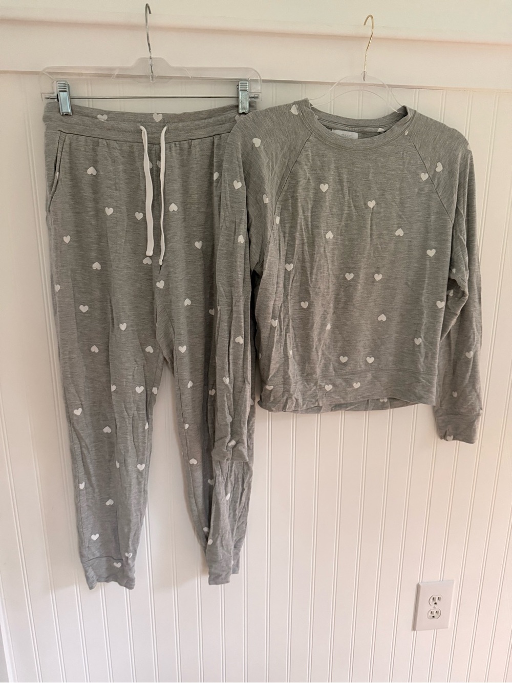 GAP Grey Heart Print Pajama/Loungewear Set size small